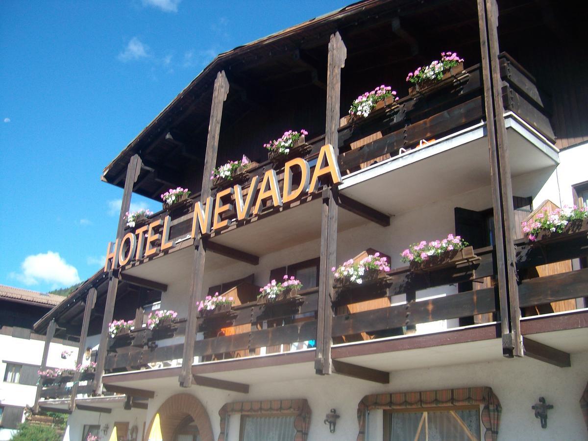 Hotel Nevada Кампителло-ди-Фасса Экстерьер фото